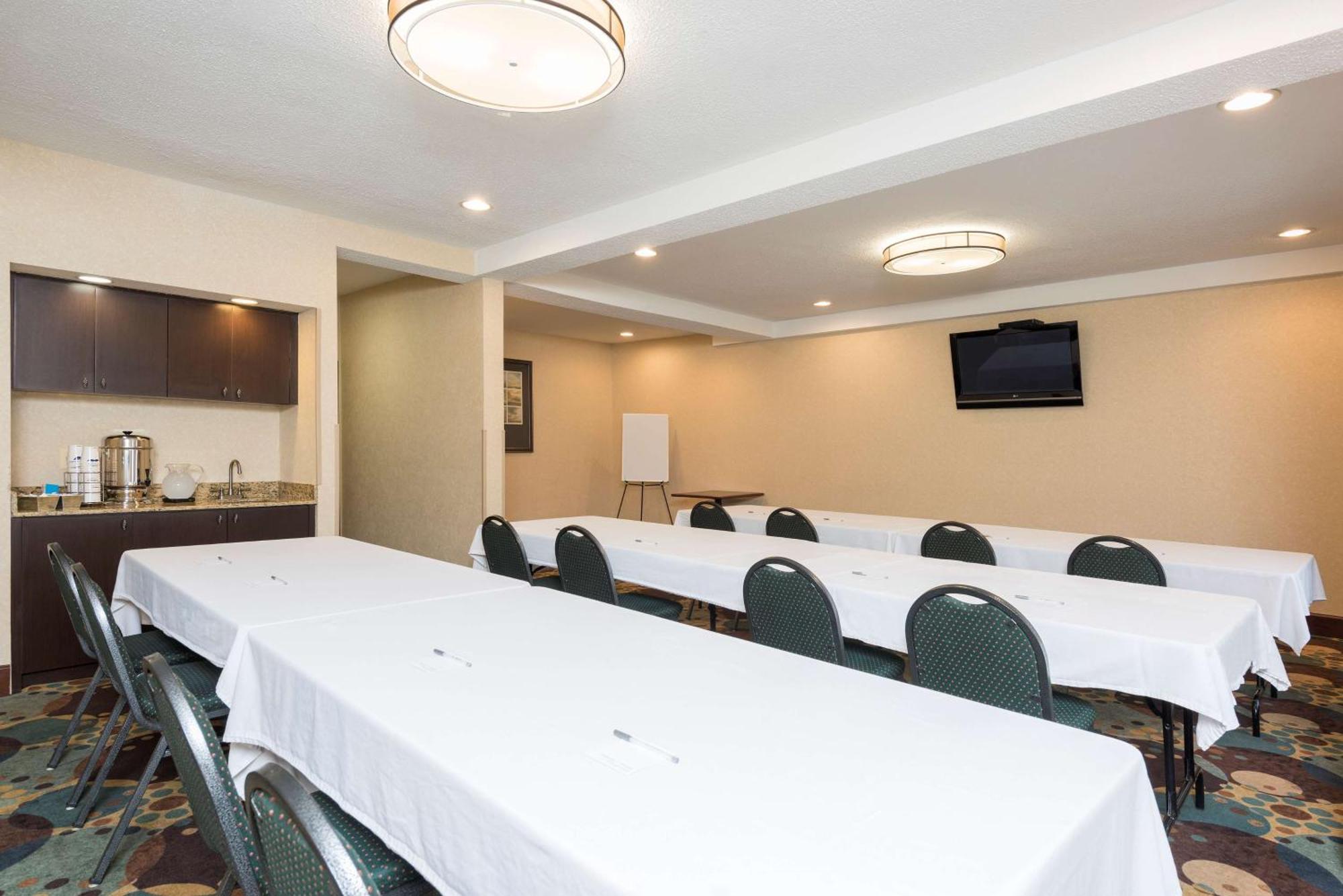 Hampton Inn Port Huron Bagian luar foto