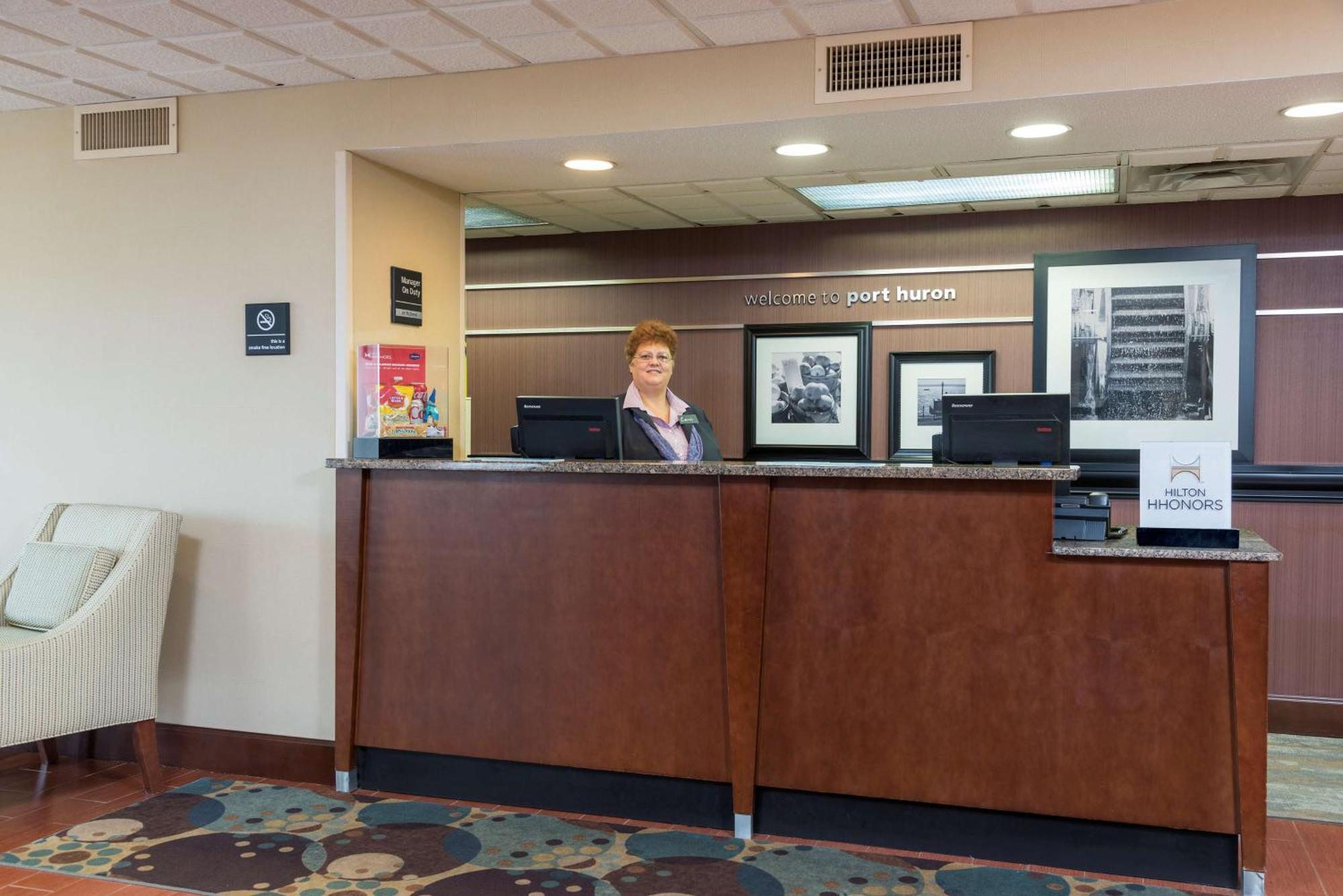 Hampton Inn Port Huron Bagian luar foto